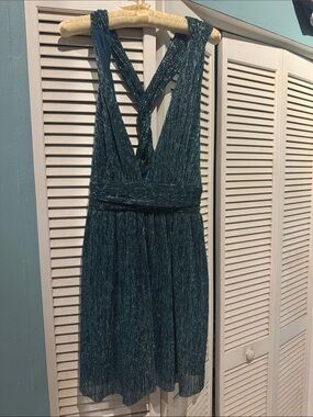 Lulu's Teal Metallic V‑Back Party Dress